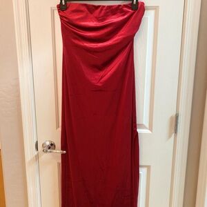 Elegant Red Strapless Dress